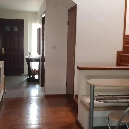 Spacious Loft Esmirna